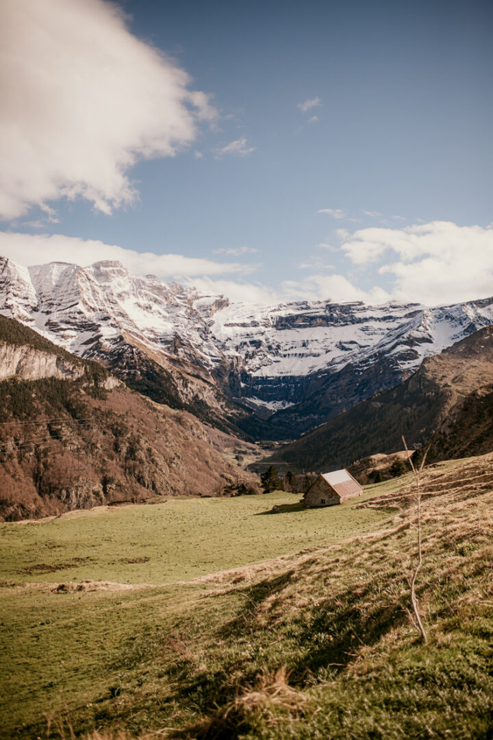 Photo prise par @sophiebacherephotos, paysage du Cirque de Gavarnie, Pyrénées