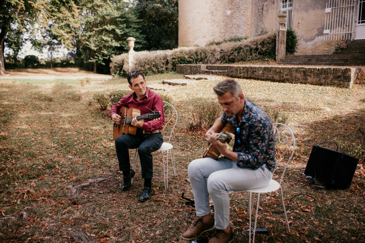 Photo prise par @sophiebacherephotos. Musicien animation vin d'honneur @tchikiswing