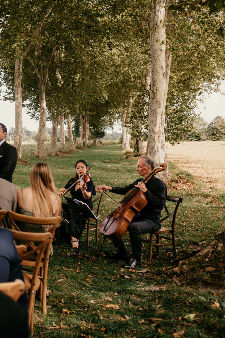 Photo prise par @sophiebacherephotos. Prestations musicales lors de la cérémonie laïque par JiYun Jeong