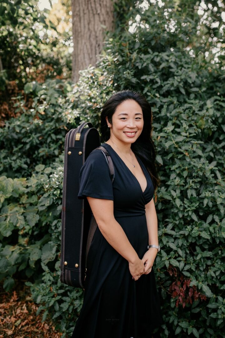 Photo prise par @sophiebacherephotos. Portrait de la Violoniste JiYun Jeong