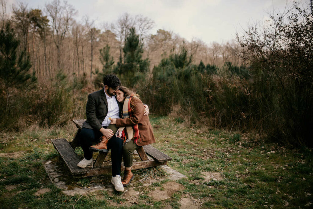 Séance couple en Automne à la forêt de Bouconne à Toulouse Occitanie