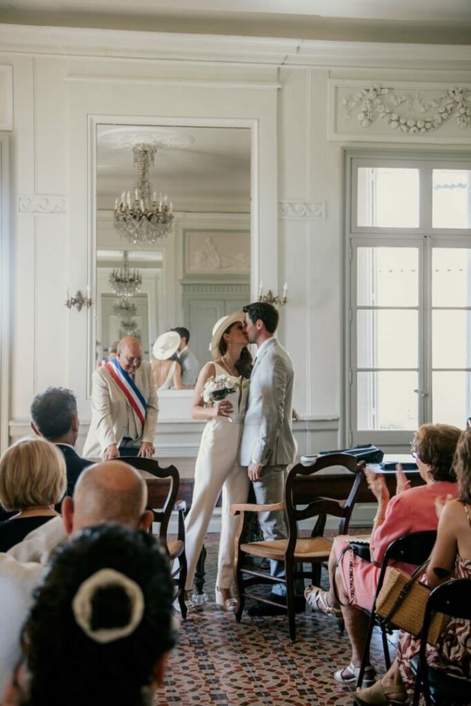 Cérémonie civile des jeunes mariés à la mairie de Montferrier-sur-Lez