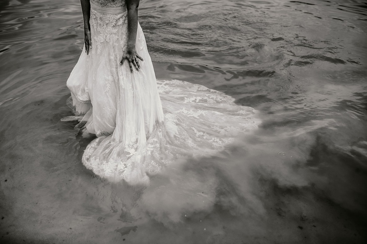 La mariée dans le lac de Lupiac La mariée dans le lac de Lupiac dans le Gers