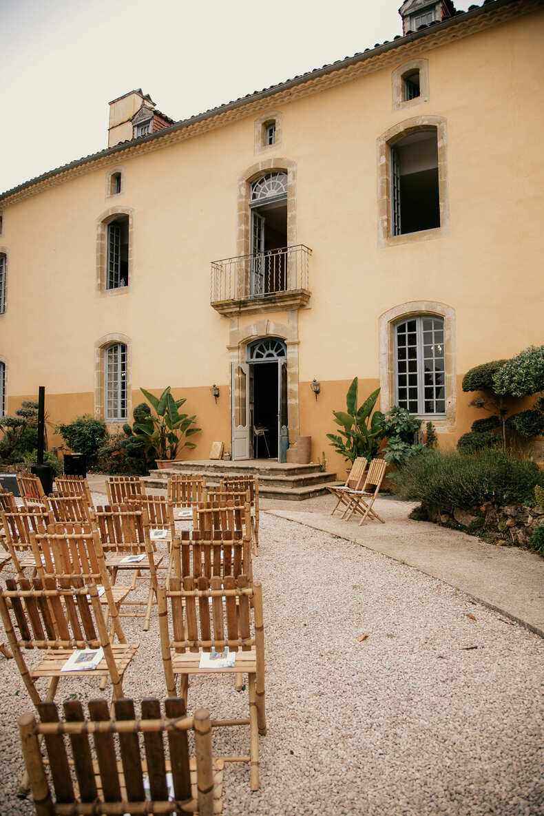 J&J-WEDDING-OCCITANIE-SOPHIE BACHERE PHOTOS HD-26 Arrivée de la mariée à la mairie de Montferrier-sur-Lèz