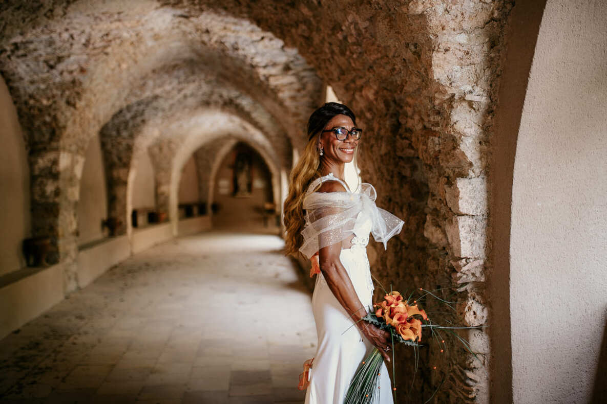 Séance photo de famille sur la plage de Ayguades à Gruissan, Aude, Occitanie