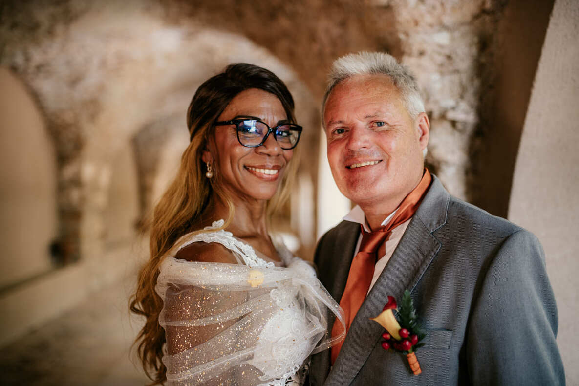 Séance photo de famille sur la plage de Ayguades à Gruissan, Aude, Occitanie