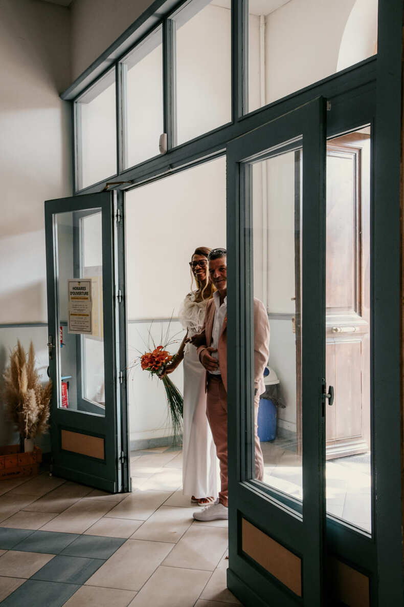 Séance photo de famille sur la plage de Ayguades à Gruissan, Aude, Occitanie