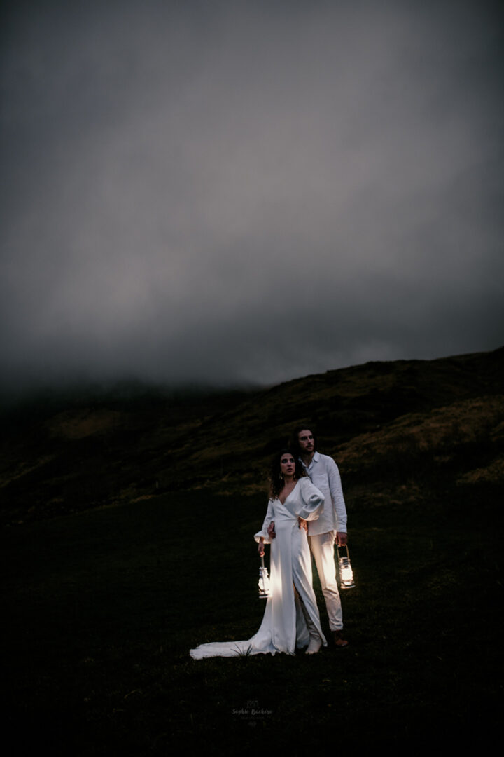 Elopemen dans les Pyrénées Photo prise par @sophiebacherephotos d'un elopement au cirque de gavarnie