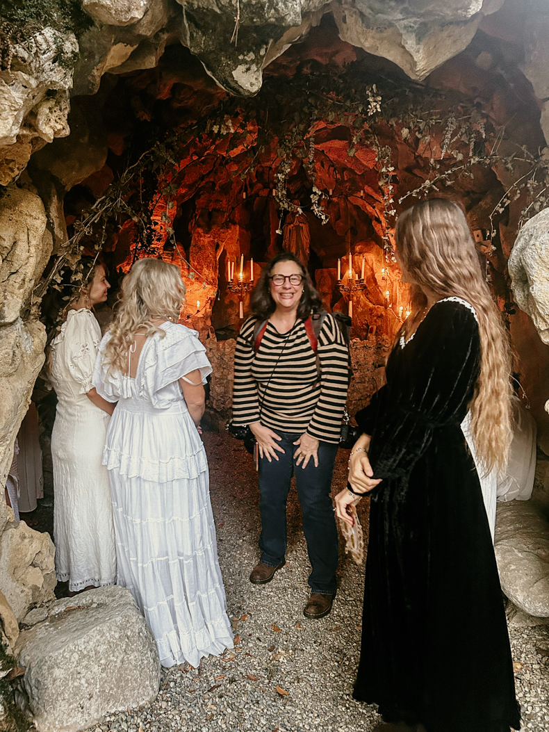 Séance photo de famille sur la plage de Ayguades à Gruissan, Aude, Occitanie