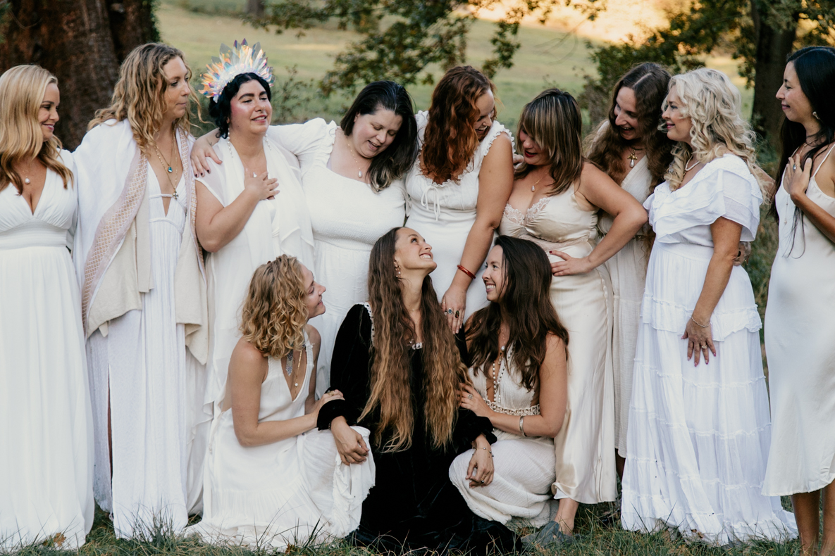 Séance photo de famille sur la plage de Ayguades à Gruissan, Aude, Occitanie